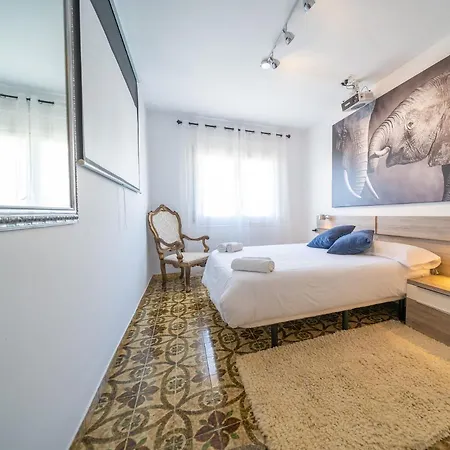 Homeholidaysrentals Kalani Pineda de Mar