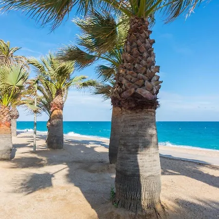 Homeholidaysrentals Kalani * Pineda de Mar